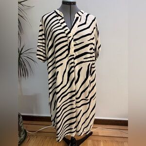 H&M Zebra Print Tunic Shift Dress with flattering v neckline